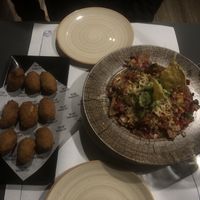 Croquetas de Nopollo y NachosVegano at Zelaik Gastrobar in Pamplona