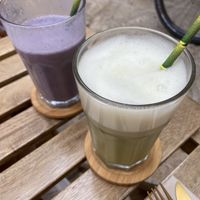 COLD matcha latte & Smoothie   at Breens Deli in Mallorca