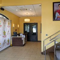 No contactless pick up. Online ordering is not enabled but will take orders by phone. at Dos Salsas in Austin