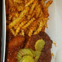 Tenders and fries at Lettuce Feast in Los Angeles