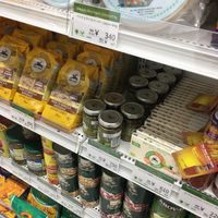 Pastas and sauces at Ambika in Tokyo