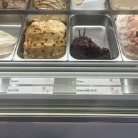 Allergens properly displayed  at IJssalon Antonio in Wageningen