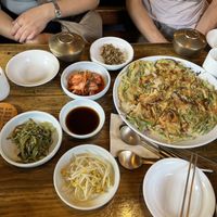 Kimchi tofu stew  at Onmaeul in Seoul
