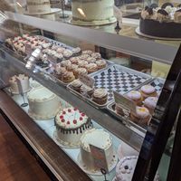 Cakes and cupcakes - all vegan! at Minglewood Bake Shop in Richmond