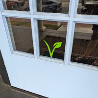 Love seeing the V so I don't have to worry at Minglewood Bake Shop in Richmond