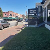  at Minglewood Bake Shop in Richmond