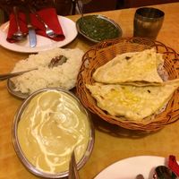 Kofta, garlic naan and spinach and corn at the back at Delhi Darbar in Xian