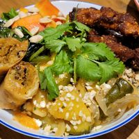 Thai bowl at Peaches Gastro Girls in Warsaw