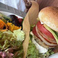 Hamburger lunch.🌱 at Kiiroi Hoshi Café Atelier in Chigasaki