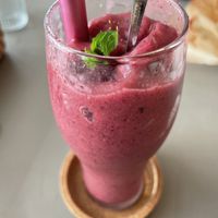 Berrys smoothie. at Kiiroi Hoshi Café Atelier in Chigasaki
