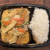 Vegetable Bhuna with extra tofu at Saigon Food & Trend in Hannover