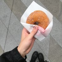 cinnamon vegan doughnut at Arnolds in Helsinki