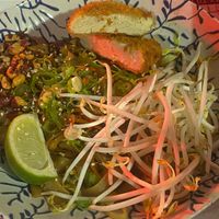 Vegan pad thai at Handa in Padua