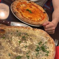 Pizza tartufo  at L'angolino  in Stuttgart