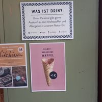 card payment: ec from 5€ onwards, visa/maestro from 10€ onwards at Goldhelm in Erfurt