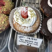 Strawberry Shortcake   at O.verte Donuts 오베흐트 도넛 in Seoul