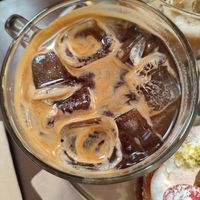 Americano #Veganuary at O.verte Donuts 오베흐트 도넛 in Seoul