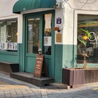  at O.verte Donuts 오베흐트 도넛 in Seoul