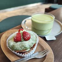Matcha strawberry special at O.verte Donuts 오베흐트 도넛 in Seoul