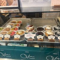 I’ve had a lot of vegan donuts in this world and O.Verte make my favorite.  I especially like the Earl Grey and Almond donuts    at O.verte Donuts 오베흐트 도넛 in Seoul