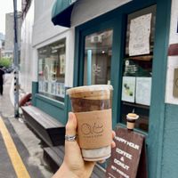 Decaf barley latte (₩5.500)  at O.verte Donuts 오베흐트 도넛 in Seoul