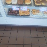 Vegan doughnuts at Friendly Doughnuts in Orange