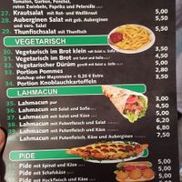Veggie Döner and Dürüum are the two vegan options on the menu card at Tigris Döner Kebap in Wurzburg