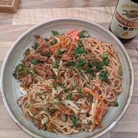 Yakisoba vegano at Okashi Sanda in Madrid