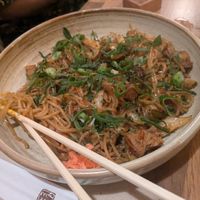 Yakisoba vegano at Okashi Sanda in Madrid