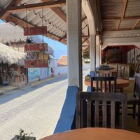 Outdoor seating at Umami in Mazunte