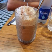 Espresso secoué avec crème coco fouttée at Burger Fiancé in Montreal