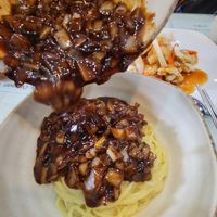 Jajjang Myeon at Hwang-Geumlyong 황금룡 in Seoul