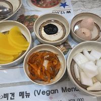 Side dish setting.   at Hwang-Geumlyong 황금룡 in Seoul