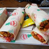 Döner roll on the left, tantuni roll on the right. at TURP in Istanbul