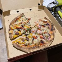 Really lovely pizza at Earth Oven Wood Fired Pizza in Lismore