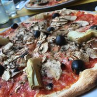 Pizza Romana  at Pizzeria Mimmo u Santo in Cologne