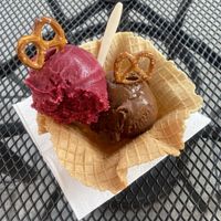 Jamaica (hibiscus) and chocolate ice cream at Helado Bonito in Mexico City