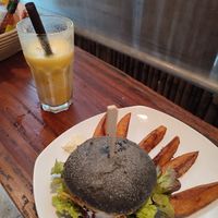 Mango Lassie, VEGGI Burger with Potato Wedges at Nang Sabai Cafe Artisan Bakery in Koh Samui