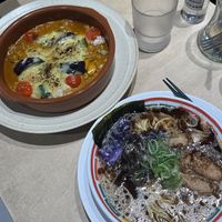 Vegan cheese curry and ramen with garlic oil  at Vegan Bistro Jangara in Tokyo