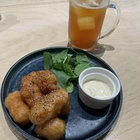 “Buffalo” wings and a craft cola  at Vegan Bistro Jangara in Tokyo