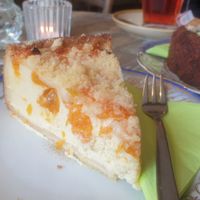 Mandarinen-Käse-Streuselkuchen at Lilli's Kuchenwerkstatt in Saarbrucken
