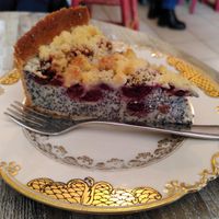 Mohn Kirsch Streusel at Lilli's Kuchenwerkstatt in Saarbrucken