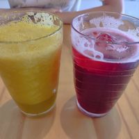 Fresh juice and Agua Jamaica at Tierra & Luna in Villahermosa