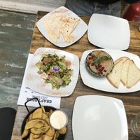 Entrante “No sé”, con varios entrantes a buen precio at MaduBar in Estepona