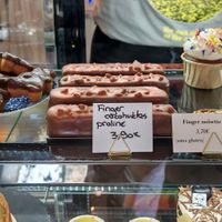 peanut praline finger at Les Herbes Folles in Dourdan