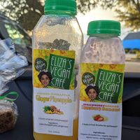 Yummy drinks at Eliza's Vegan Café in Florence