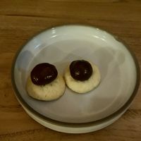 Little surprise after dinner: shortbread with a date bonbon at Kasvio in Utrecht