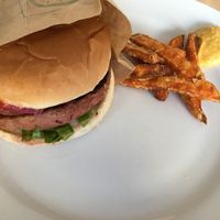 Vegan Beef Burger with sweet potato fries at Dimi's Diner in Sindelfingen