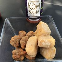 Deditos de queso y nuggets de avena at Puerto Pulsus in Mexico City