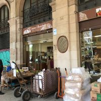 Entrance at Jaime J Renobell in Barcelona